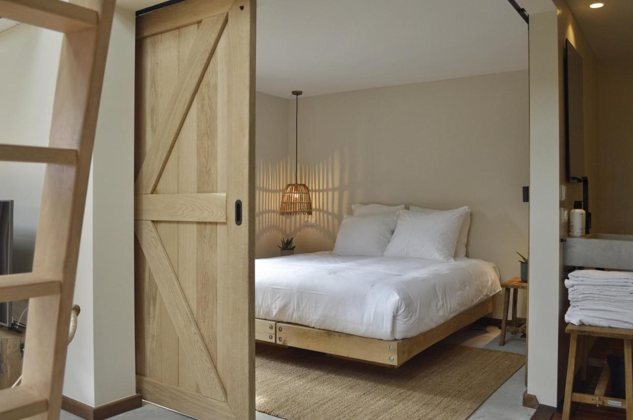 Van Heeckeren Apartments & Suites Buren บูเริน ภายนอก รูปภาพ